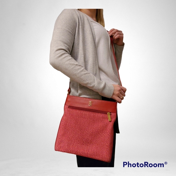 Jafferjees Genuine Leather Crossbody Purse - Picture 8 of 8